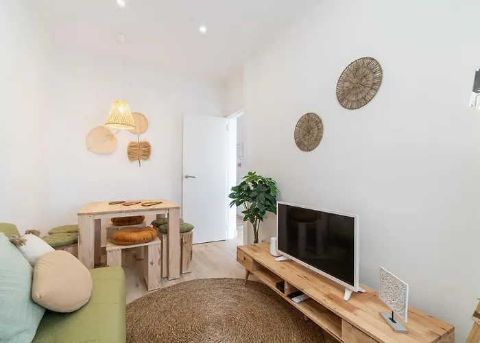 Renew Yourself At An Unvarnished Hideaway Apartamento