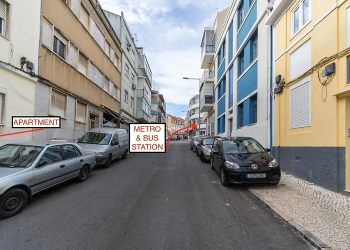 Renew Yourself At An Unvarnished Hideaway Apartamento Lisboa